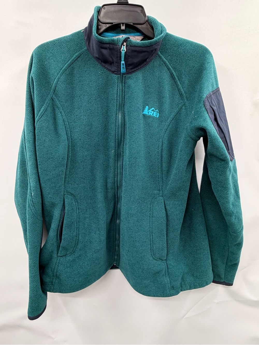 REI Teal and Navy Fleece Jacket - Men’s size XL
